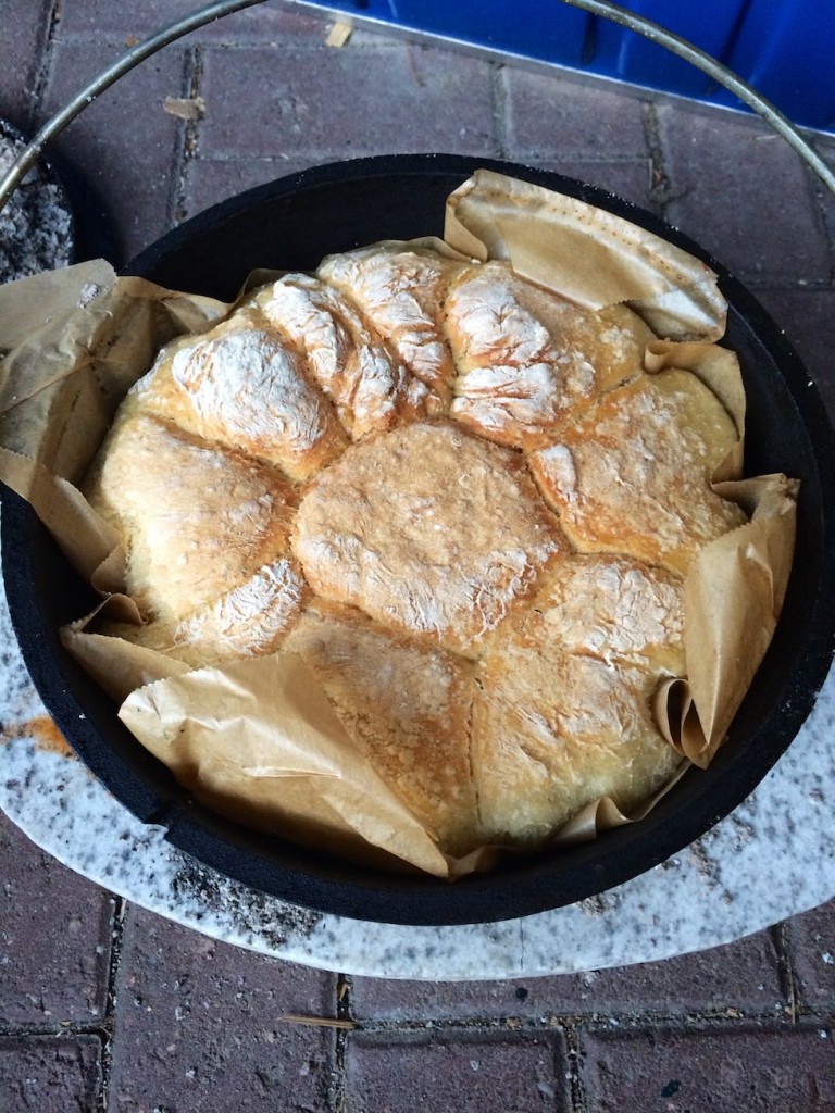 Brot im Dutch Oven