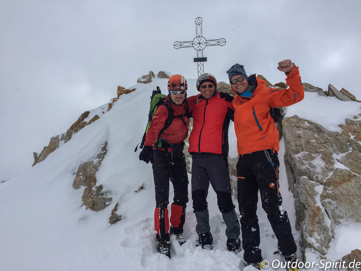 Burkhard, Dietmar und ich am Gipfelkreuz